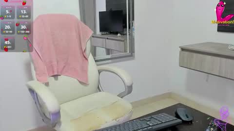 Snapshot of dahian_carter chatting on 10.02.25 Dahian  online show from 10.02.25