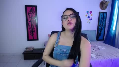 Dahiana online show from 02.12.25