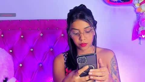 Snapshot of dahiangomezz chatting on 02.11.25    online show from 02.11.25