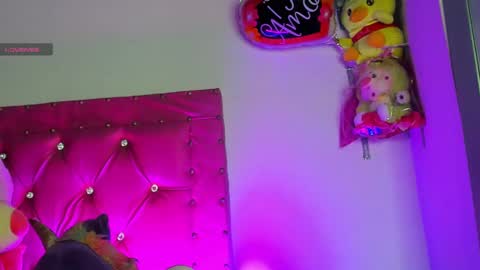 Snapshot of dahiangomezz chatting on 02.14.25    online show from 02.14.25