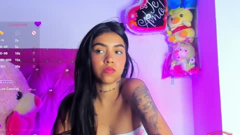 Snapshot of dahiangomezz chatting on 03.05.25    online show from 03.05.25