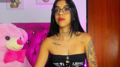 Snapshot of dahiangomezz chatting on 09.19.25    online show from 09.19.25