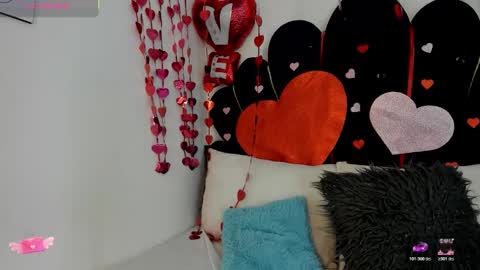 Dahlialee online show from 02.12.26