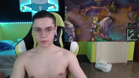 Snapshot of daigoro03 chatting on 02.10.25 daigoro03 online show from 02.10.25