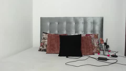 Daiisha.. online show from 10.02.25