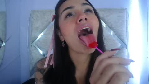 daila_ online show from 01.23.25