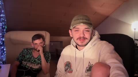 Snapshot of daimon_hall chatting on 01.06.25 Daimon online show from 01.06.25