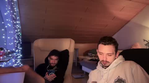 Snapshot of daimon_hall chatting on 01.08.25 Daimon online show from 01.08.25