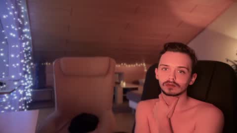 Snapshot of daimon_hall chatting on 01.10.25 Daimon online show from 01.10.25