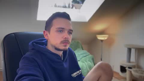 Snapshot of daimon_hall chatting on 03.09.25 Daimon online show from 03.09.25