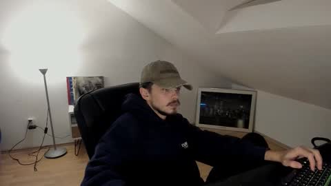 Snapshot of daimon_hall chatting on 10.25.25 Daimon online show from 10.25.25