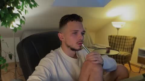 Snapshot of daimon_hall chatting on 11.09.25 Daimon online show from 11.09.25