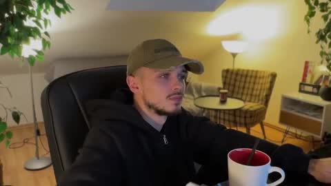 Snapshot of daimon_hall chatting on 11.14.25 Daimon online show from 11.14.25