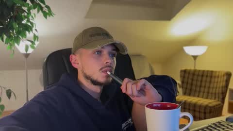 Snapshot of daimon_hall chatting on 11.15.25 Daimon online show from 11.15.25