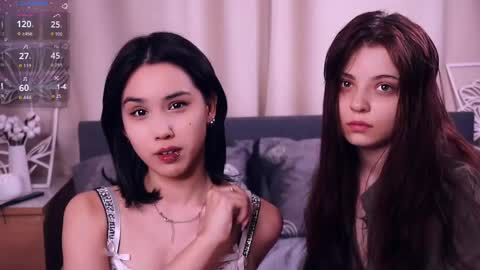 Snapshot of dainalargena chatting on 05.12.26 Aoi and Lily best friends online show from 05.12.26
