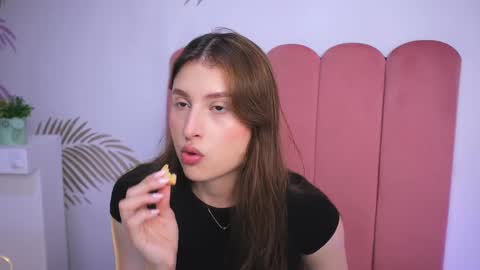 Snapshot of daisha_riley chatting on 02.28.25 Lauren online show from 02.28.25