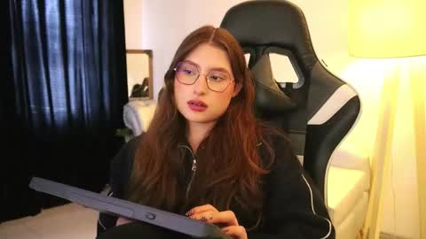 Lauren            online show from 11.13.25