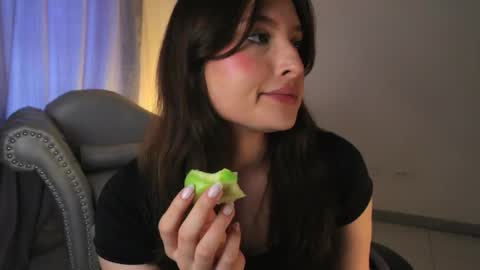 Lauren            online show from 05.11.26