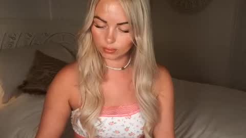 Daisy Dreams online show from 07.28.26