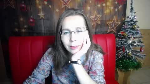 Snapshot of daisyedit chatting on 12.21.25 DaisyEdit online show from 12.21.25