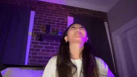 Snapshot of daisykimvip chatting on 02.07.25 Daisy Kim online show from 02.07.25