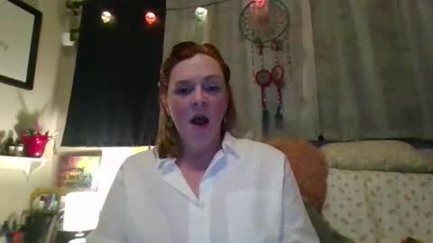 Snapshot of daisylays chatting on 02.16.26 daisy online show from 02.16.26