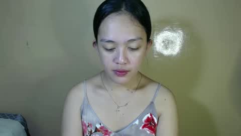 Snapshot of daisylira chatting on 02.24.25 LILY christmas wish breast implant online show from 02.24.25