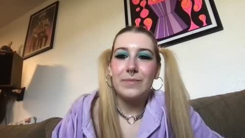 Snapshot of daisymynx chatting on 06.11.26 daisymynx online show from 06.11.26