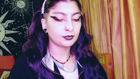 Snapshot of dak_7 chatting on 12.12.24 -- -- help me reach 100 hands up online show from 12.12.24