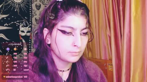 Snapshot of dak_7 chatting on 01.09.25 -- -- help me reach 100 hands up online show from 01.09.25