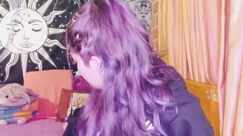 Snapshot of dak_7 chatting on 01.12.25 -- -- help me reach 100 hands up online show from 01.12.25