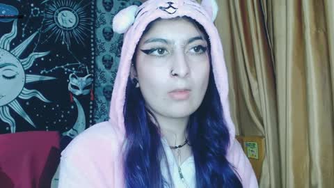 Snapshot of dak_7 chatting on 01.22.25 -- -- help me reach 100 hands up online show from 01.22.25