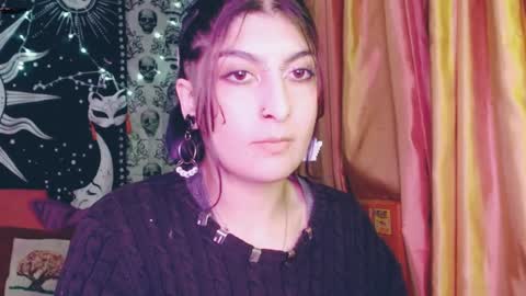 Snapshot of dak_7 chatting on 01.25.25 -- -- help me reach 100 hands up online show from 01.25.25