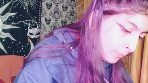 Snapshot of dak_7 chatting on 02.04.25 -- -- help me reach 100 hands up online show from 02.04.25