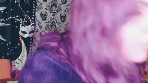 Snapshot of dak_7 chatting on 02.07.25 -- -- help me reach 100 hands up online show from 02.07.25