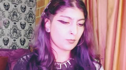 Snapshot of dak_7 chatting on 02.08.25 -- -- help me reach 100 hands up online show from 02.08.25