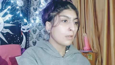 Snapshot of dak_7 chatting on 02.09.25 -- -- help me reach 100 hands up online show from 02.09.25