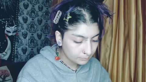 Snapshot of dak_7 chatting on 02.28.25 -- -- help me reach 100 hands up online show from 02.28.25