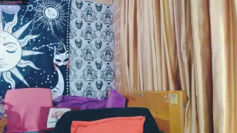 Snapshot of dak_7 chatting on 03.06.25 -- -- help me reach 100 hands up online show from 03.06.25