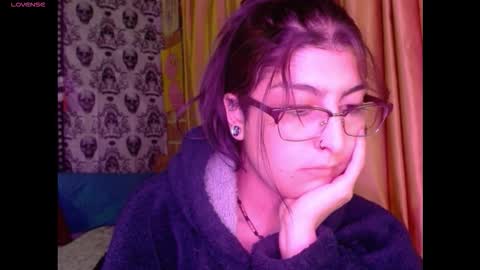 Snapshot of dak_7 chatting on 11.07.25 -- -- help me reach 100 hands up online show from 11.07.25