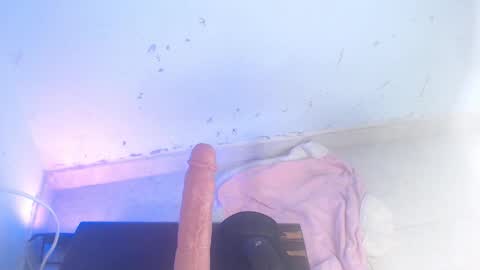 Snapshot of dakkotta_curvy chatting on 10.19.25 VALENTINA  online show from 10.19.25