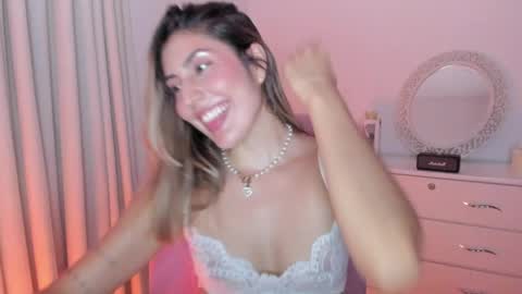 Helloo HAPPY NEW YEAR  Ill be back soon   online show from 05.29.26
