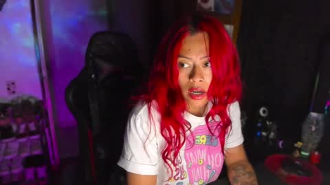 Snapshot of dakota_crab chatting on 01.08.25 Dakota Crab online show from 01.08.25