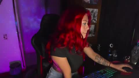 Snapshot of dakota_crab chatting on 02.21.25 Dakota Crab online show from 02.21.25