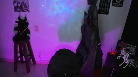 Snapshot of dakota_crab chatting on 09.11.25 Dakota Crab online show from 09.11.25