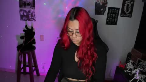 Snapshot of dakota_crab chatting on 11.09.25 Dakota Crab online show from 11.09.25