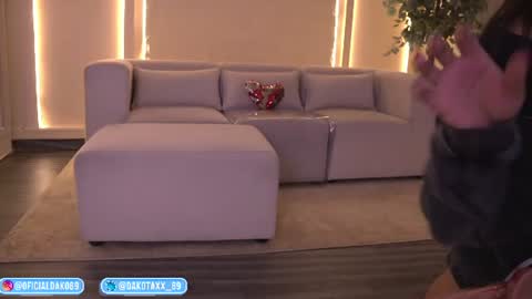 Snapshot of dakota_leex chatting on 07.07.26 dako online show from 07.07.26