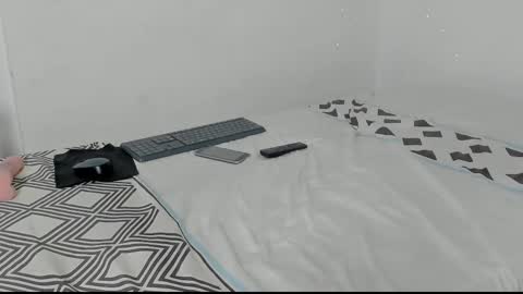 dakota_x18 online show from 11.06.25