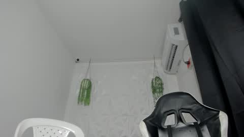 dakota_x18 online show from 03.02.26