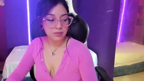 Dakota Simon online show from 02.05.25